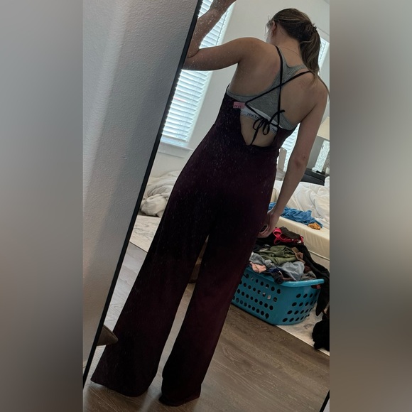 TOBI - MAROON LATE NIGHT CROSS BACK JUMPSUIT - SIZE XS - Picture 9 of 9